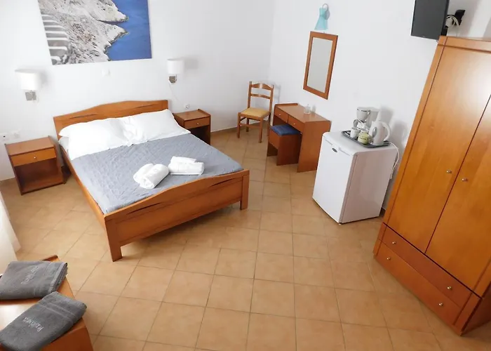 Pasithea Folegandros Pensión